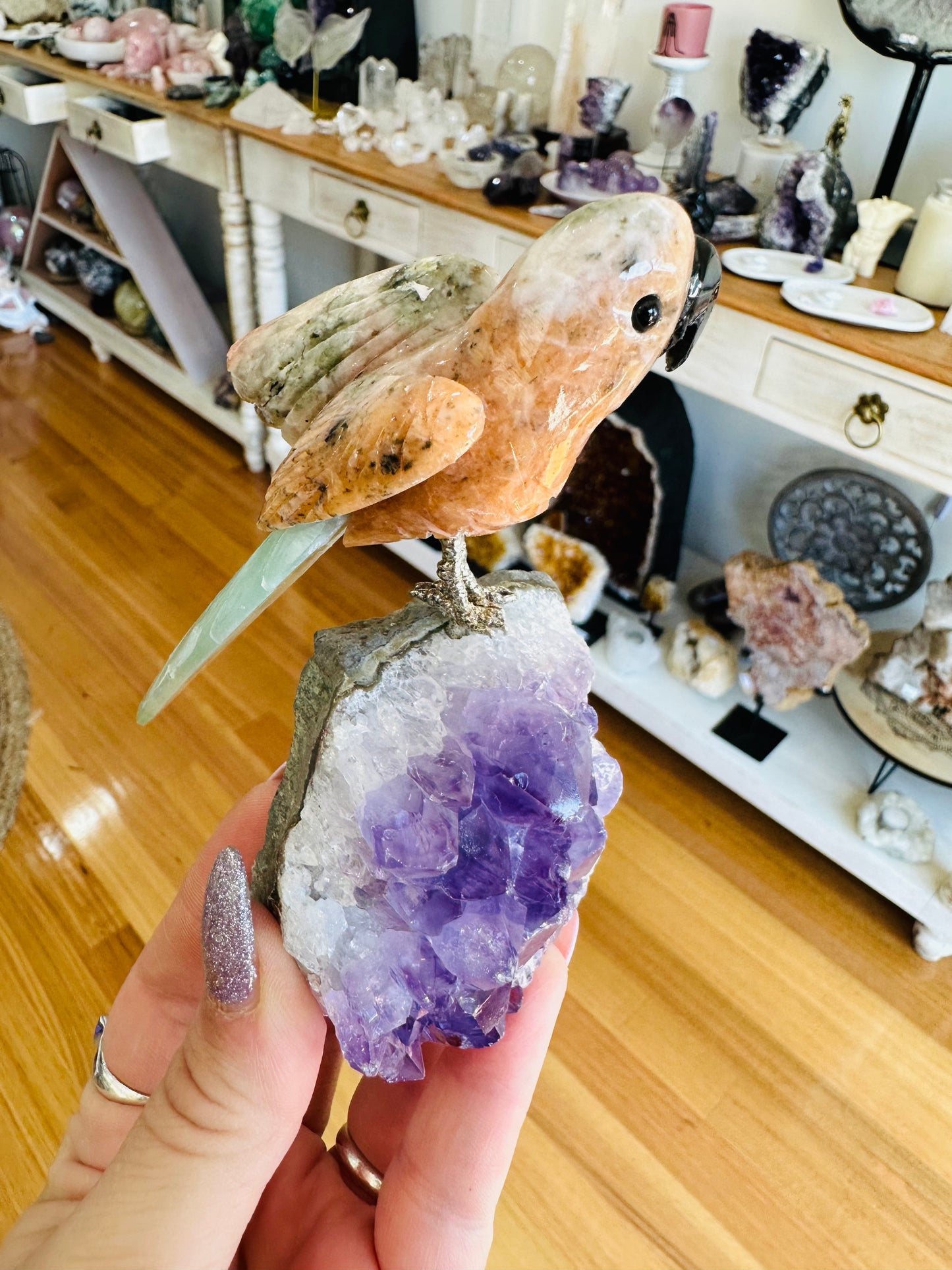 Amethyst cluster Bird 1