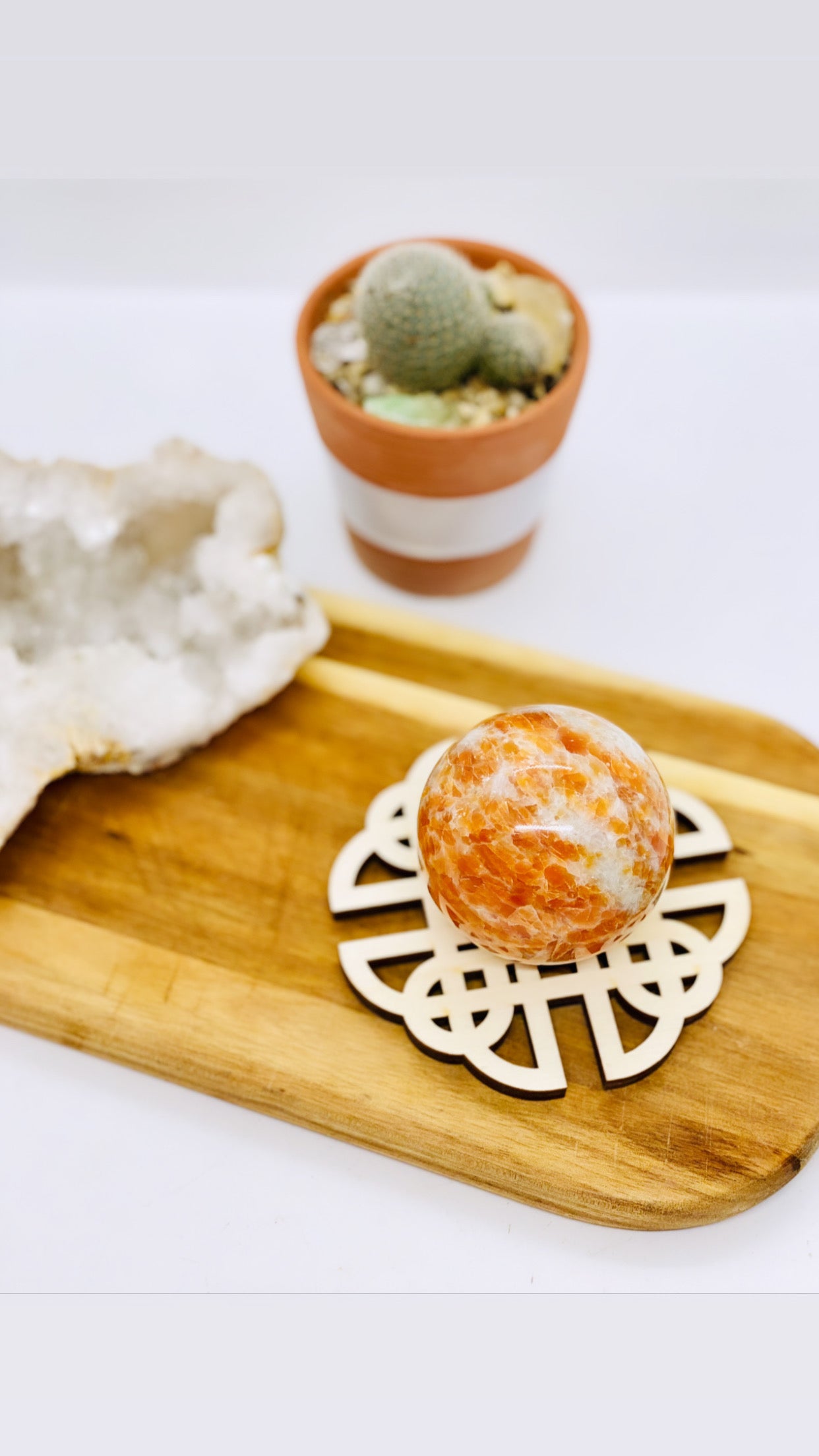 Celtic Knot Sphere Holder #1