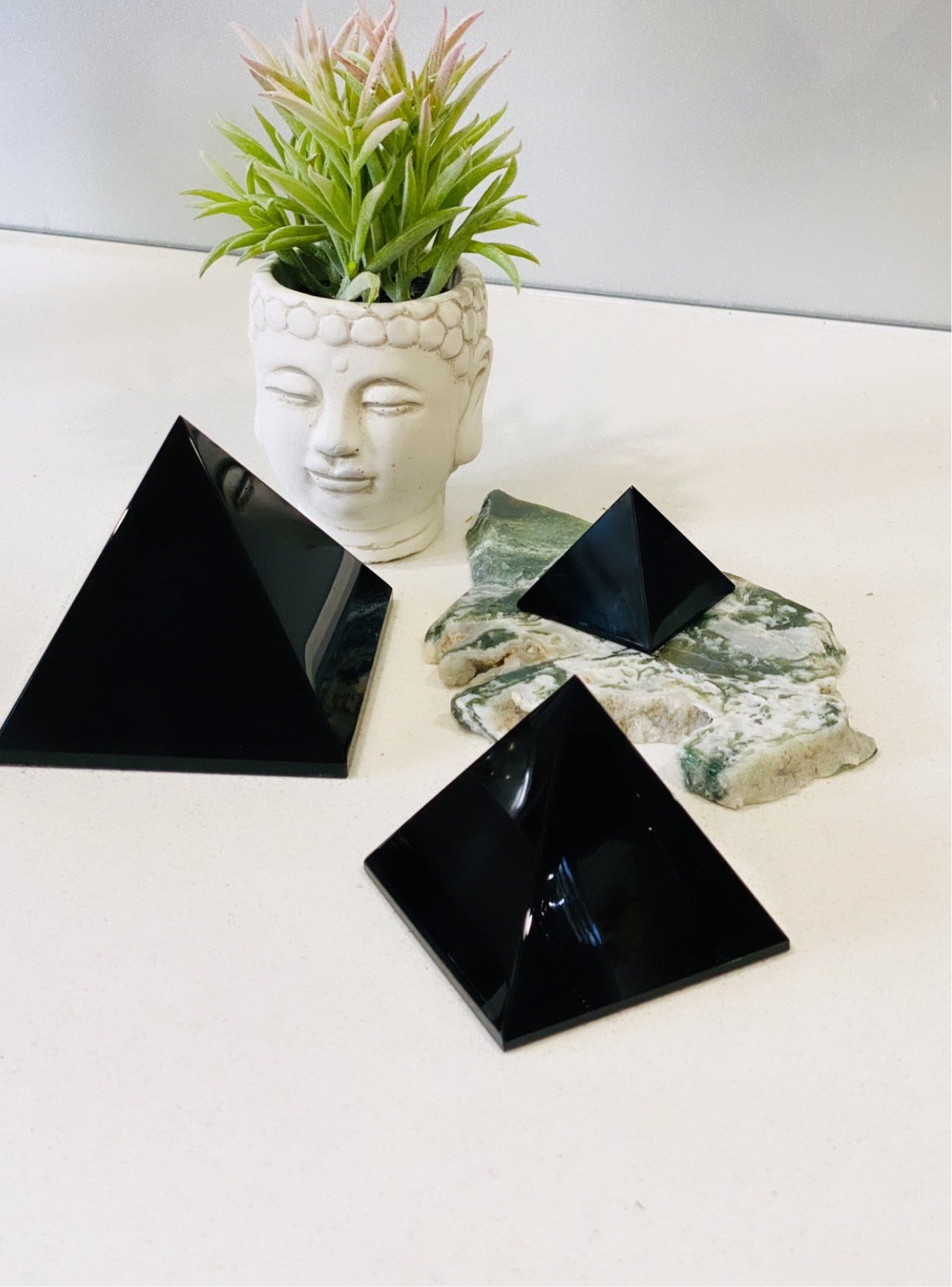 Obsidian Pyramid - Medium