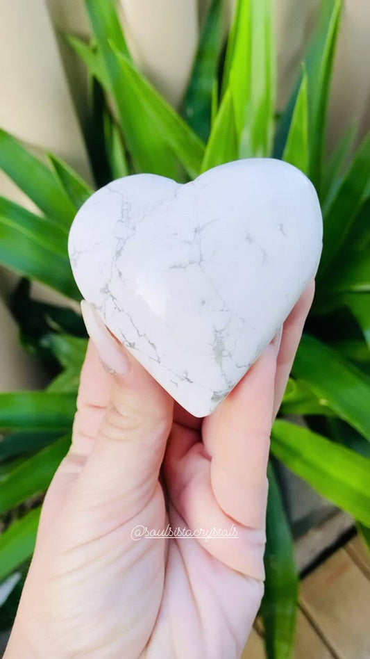 Howlite