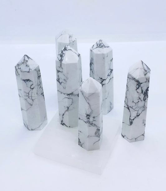 Howlite Point